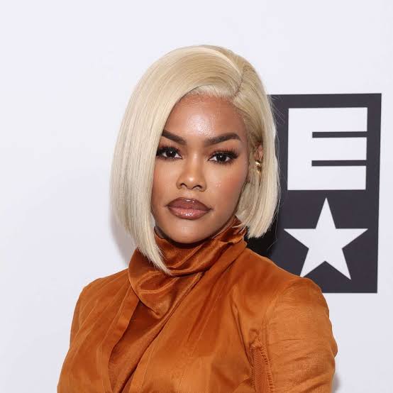 Platinum Blonde Chin Length Bob — Aesthetic Short Hair Bob