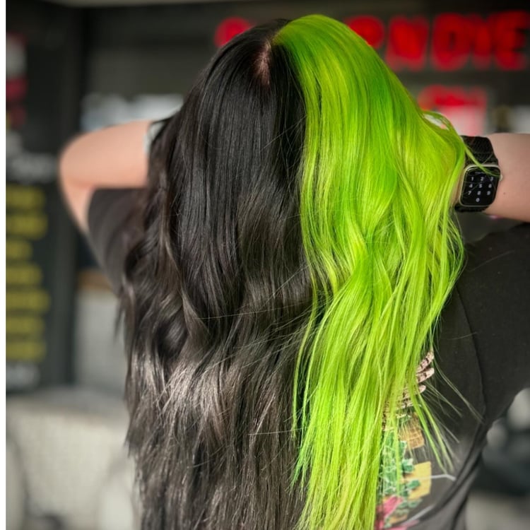 Mid-Back Wavy Split Dye Black And Neon Green — Aesthetic Split Dye Hair