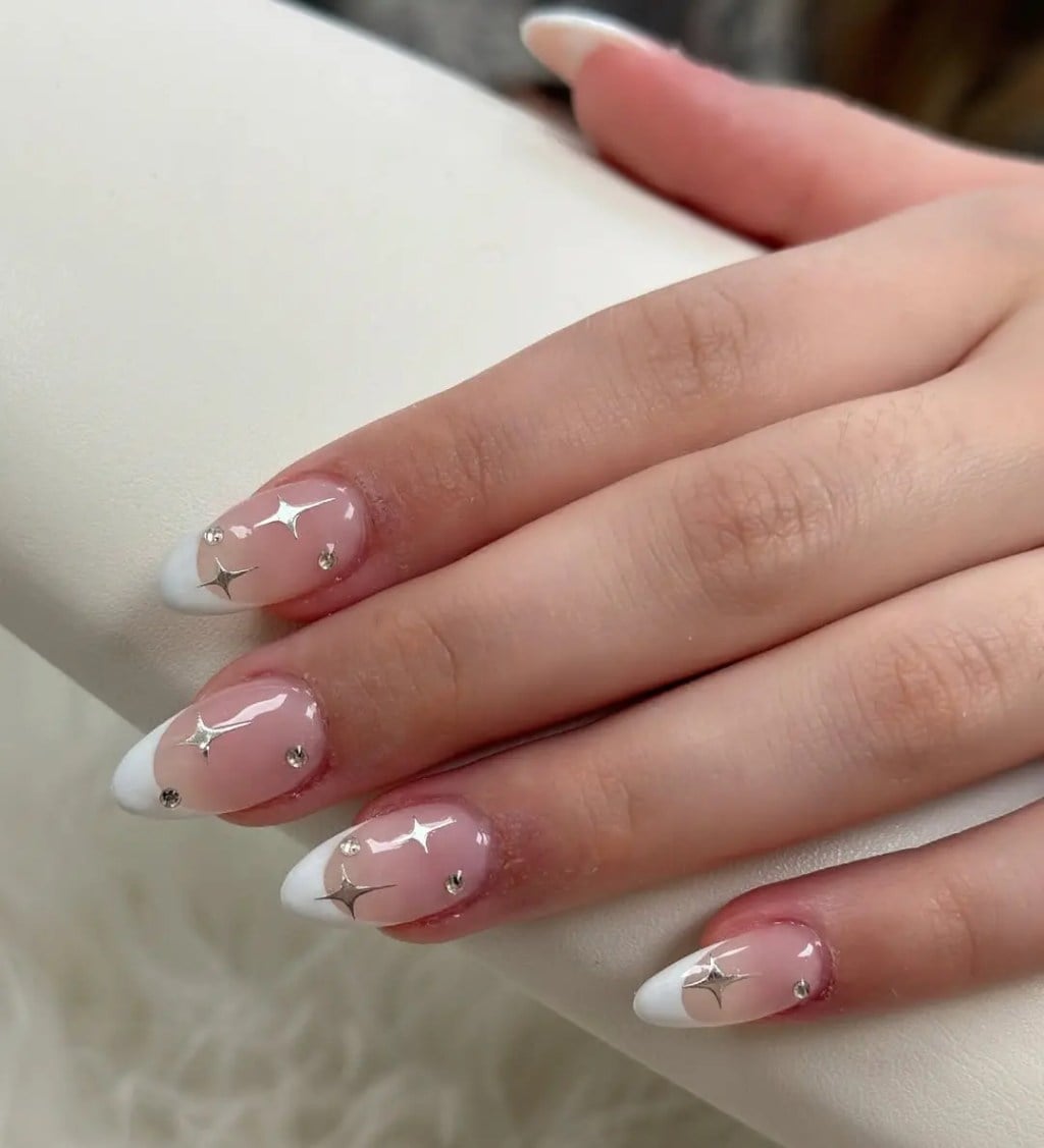 Medium Almond Silver Star French Tips — Best Cute French Tip Nails