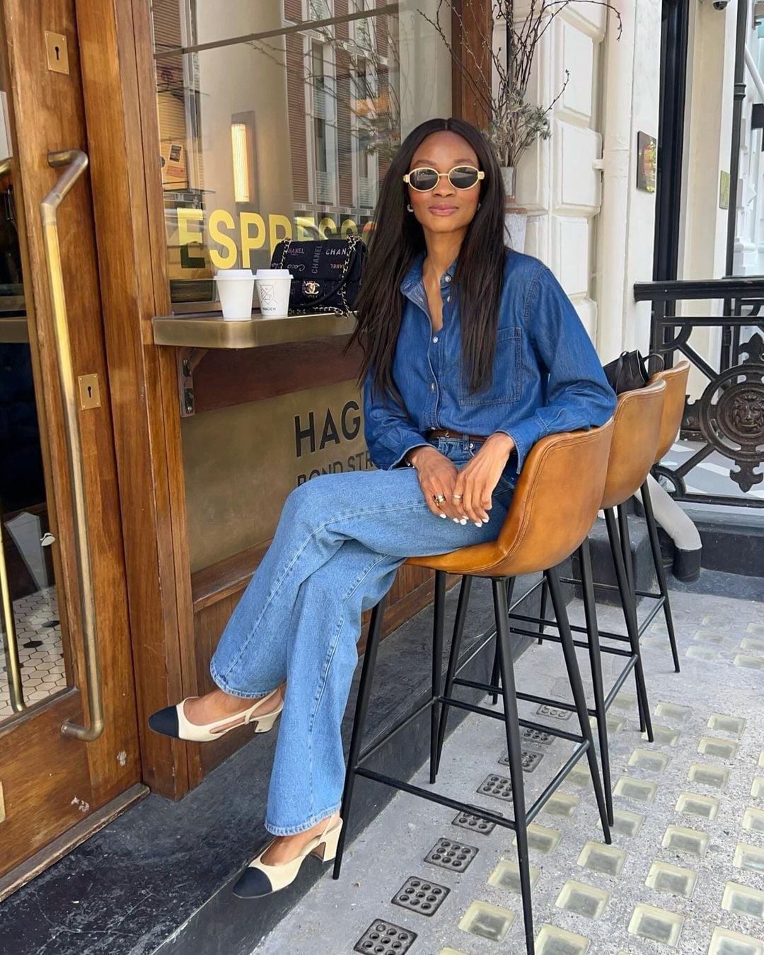 Denim Shirt with Straight Leg Jeans Denim Shirt with Straight Leg Jeans — Best Trendy Outfits