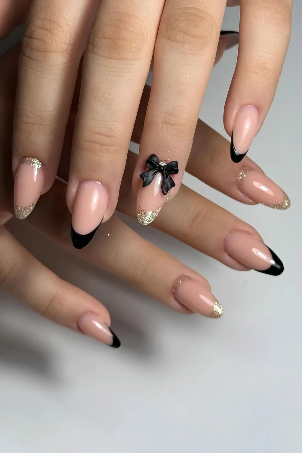Black and Gold Nail Designs — Black Nails Art Ideas