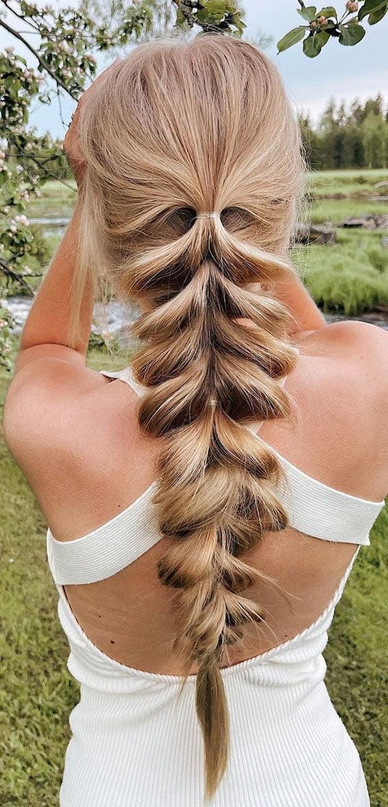 Pull-Through Braid With Fishtail Texture Pull-Through Braid With Fishtail Texture — Braids Easy Ideas