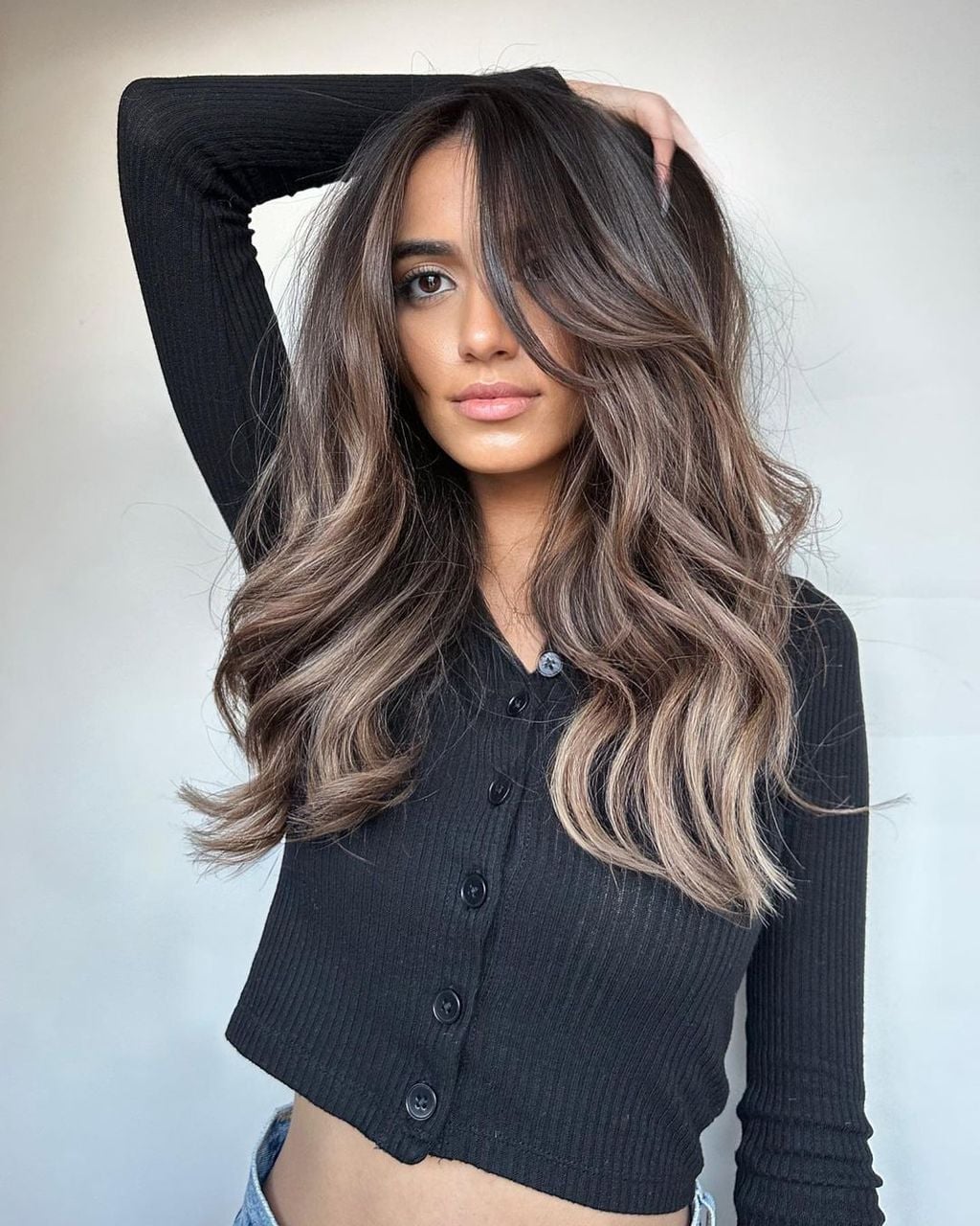 Dark Brown With Ash Blonde Highlights Side Swept, Long Dark Brown With Ash Blonde Highlights Side Swept, Long — Brunette Hair Inspiration