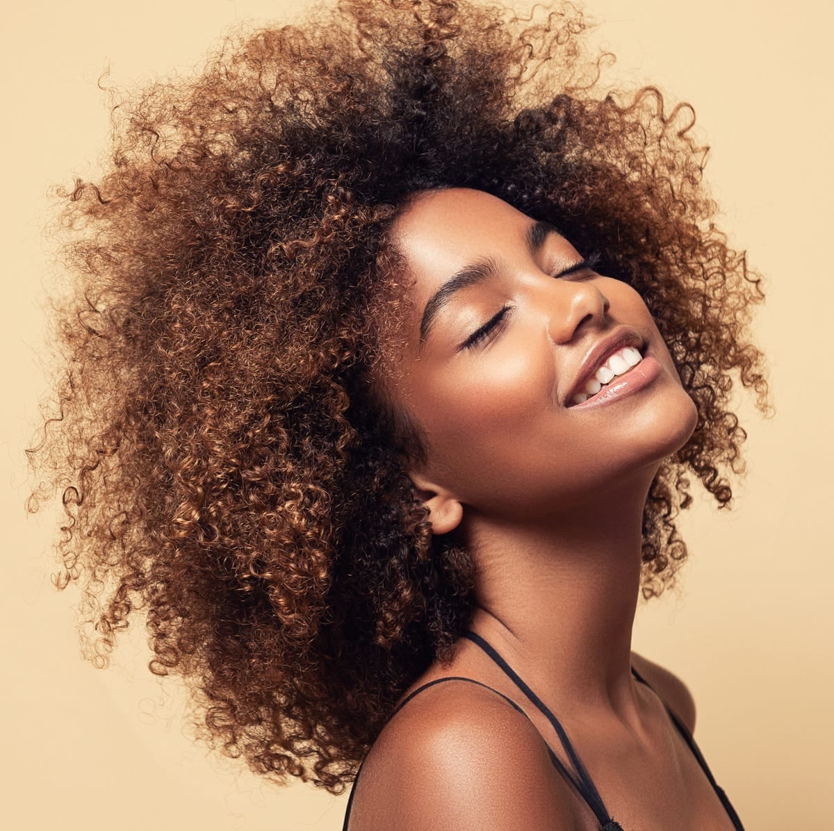 Mid-Back Dark Brown Curly Hair With Auburn Highlights, Layers — Classy 3c Hairstyles