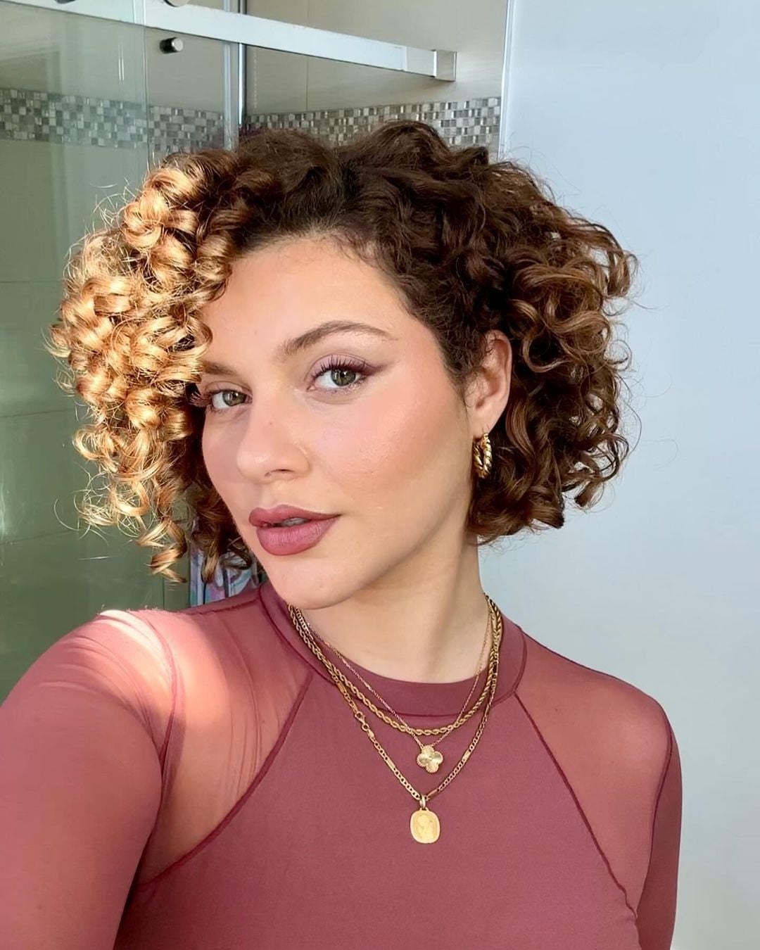 Ear Length Dark Brown Bob With Short Bangs, Middle — Classy 3c Hairstyles