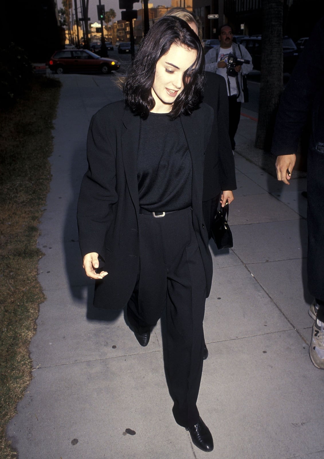 Tailored Black Blazer and Trousers for Daytime Tailored Black Blazer and Trousers for Daytime — Classy 90s Outfits