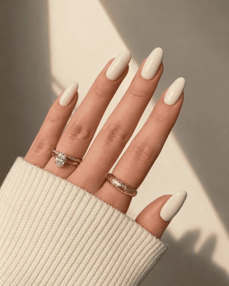 25 Classy Acrylic Nails 2027 for Timeless Elegance