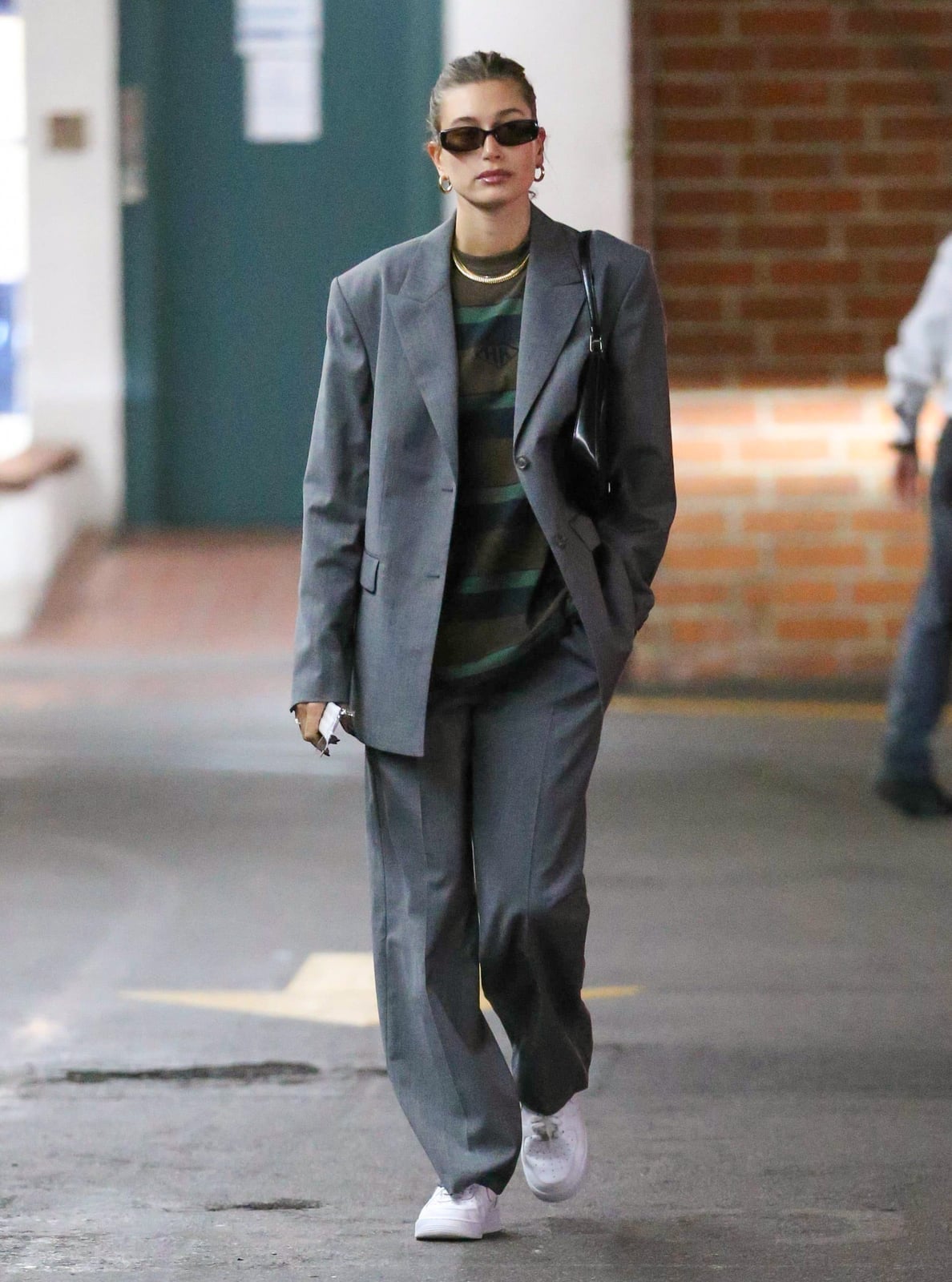 Grey Oversized Blazer with Striped Tee and White Sneakers — Classy Air Force 1 Outfits