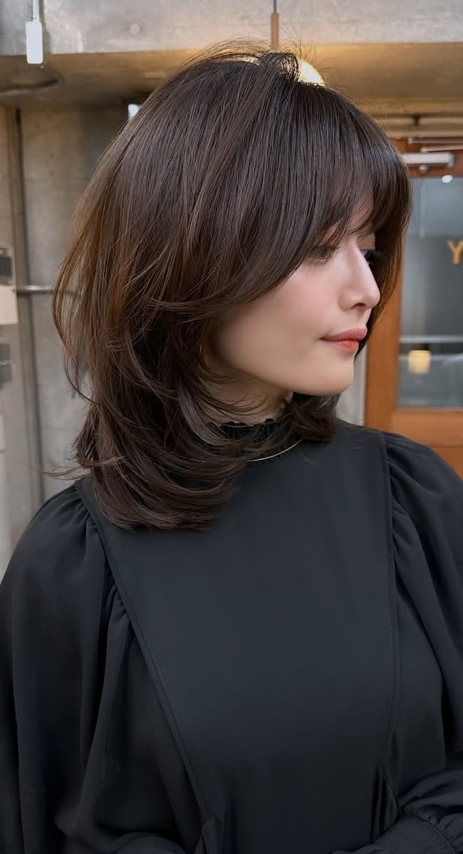 Shoulder Layered Lob With Soft Highlights — Classy Asian Hairstyles