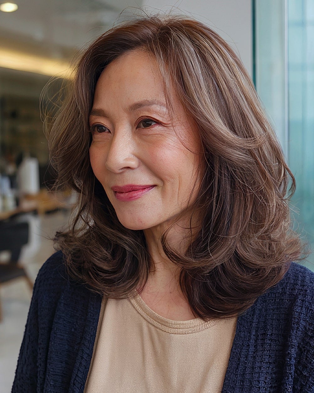 Collarbone Layers With Blonde Highlights — Classy Asian Hairstyles