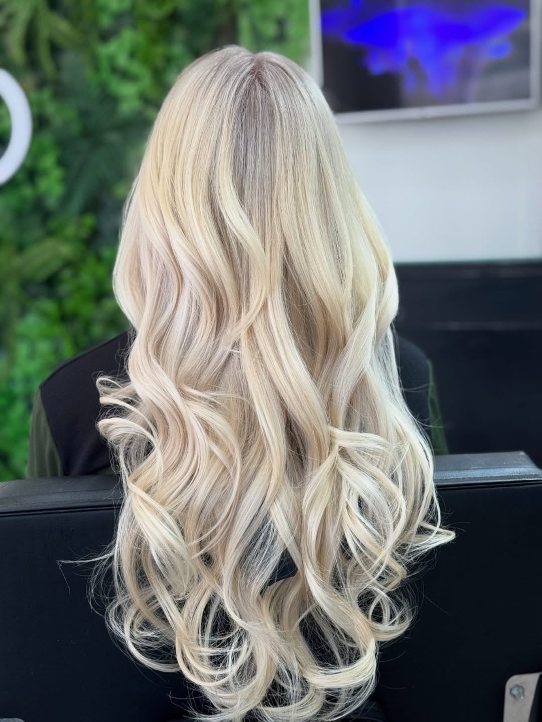 Long Platinum Blonde Wavy Hair with Dark Green Top Long Platinum Blonde Wavy Hair with Dark Green Top — Classy Babylights