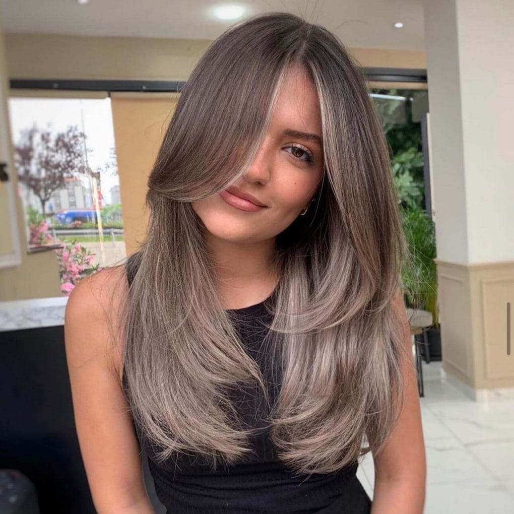 Mid-Back Layers With Caramel Balayage, Close-Up Take — Classy Balayage Hair