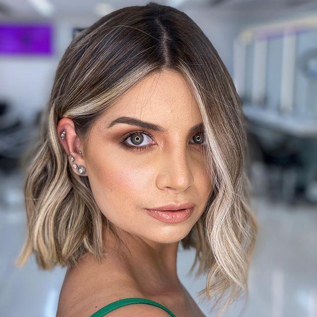 Chin Length Ash Blonde Bob With Waves — Classy Balayage Hair Blonde