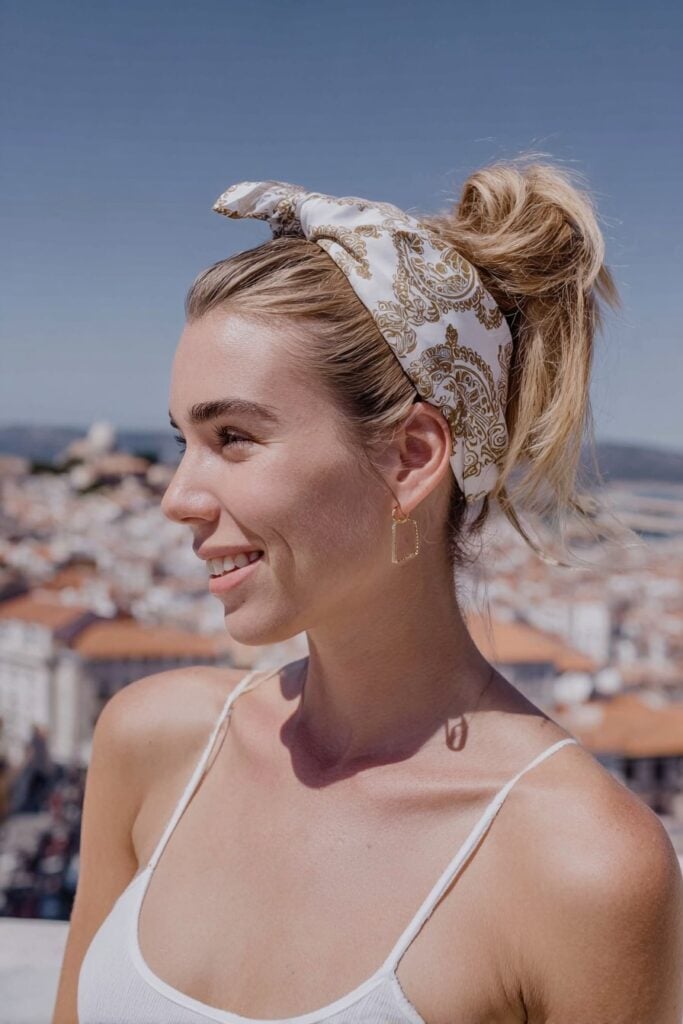 Shoulder Length Ponytail With Paisley Bandana, Middle — Classy Bandana Hair