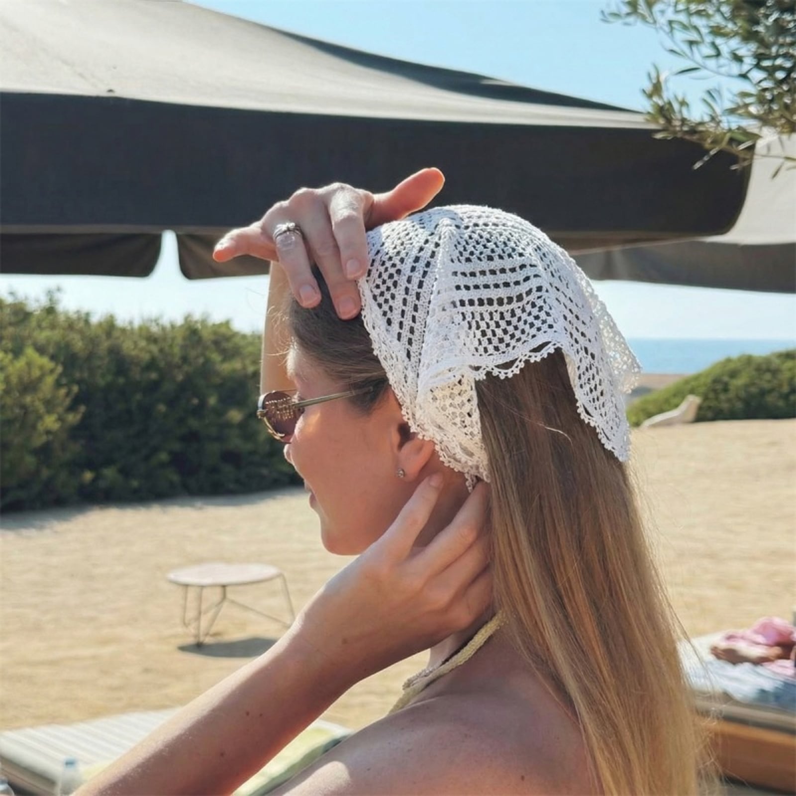 Mid-Back Wavy Blonde With Lace Bandana — Classy Bandana Hair