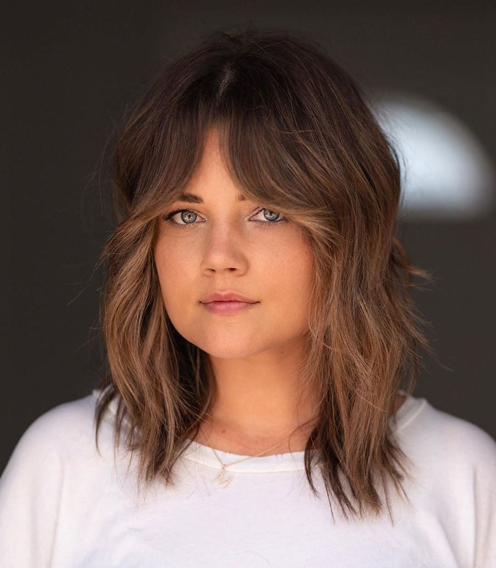 Collarbone Shag With Textured Curtain Bangs, Wavy Collarbone Shag With Textured Curtain Bangs, Wavy — Classy Bangs for Round Face