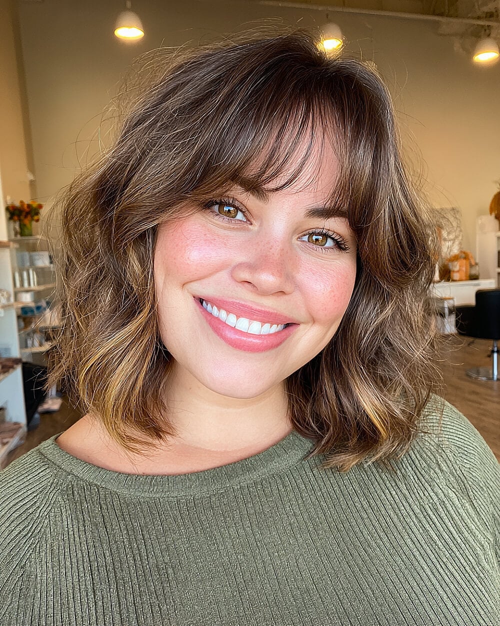 Mid-Back Layers With Face-Framing Bangs, Wavy Mid-Back Layers With Face-Framing Bangs, Wavy — Classy Bangs for Round Face