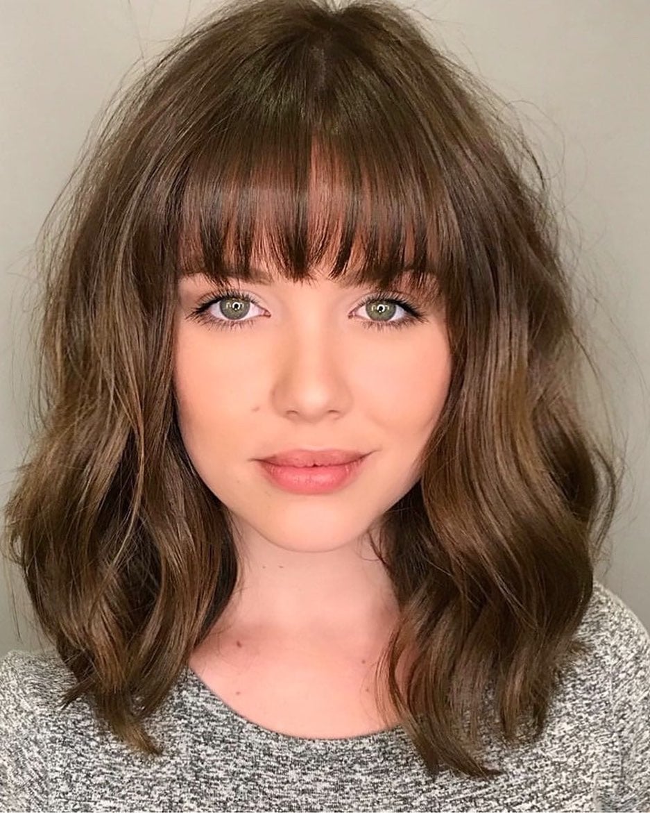 Chin Length Lob With Blunt Bangs Chin Length Lob With Blunt Bangs — Classy Bangs for Round Face