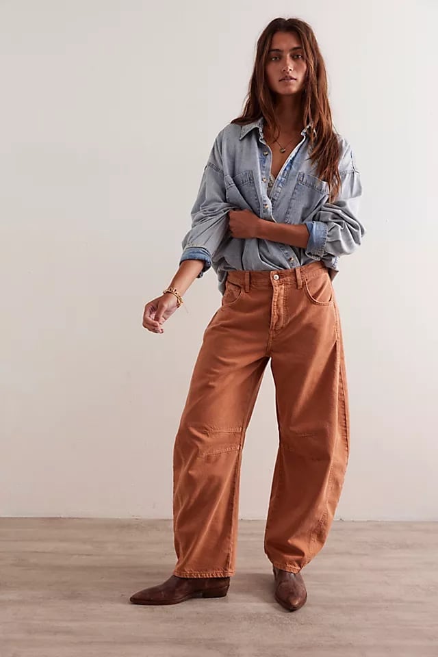 Rust Barrel Leg Jeans With Double Denim Shirts Rust Barrel Leg Jeans With Double Denim Shirts — Classy Barrel Jeans Outfits