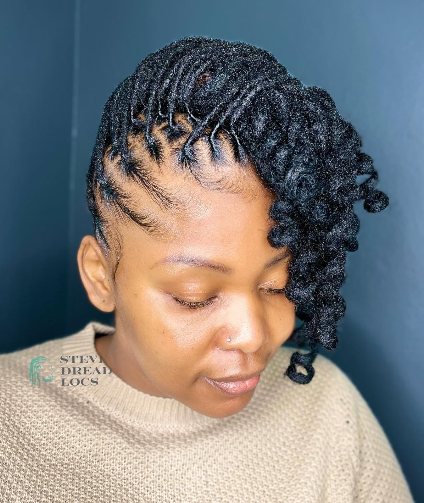 Collarbone Barrel Locs For Thick Coily Hair Collarbone Barrel Locs For Thick Coily Hair — Classy Barrel Locs