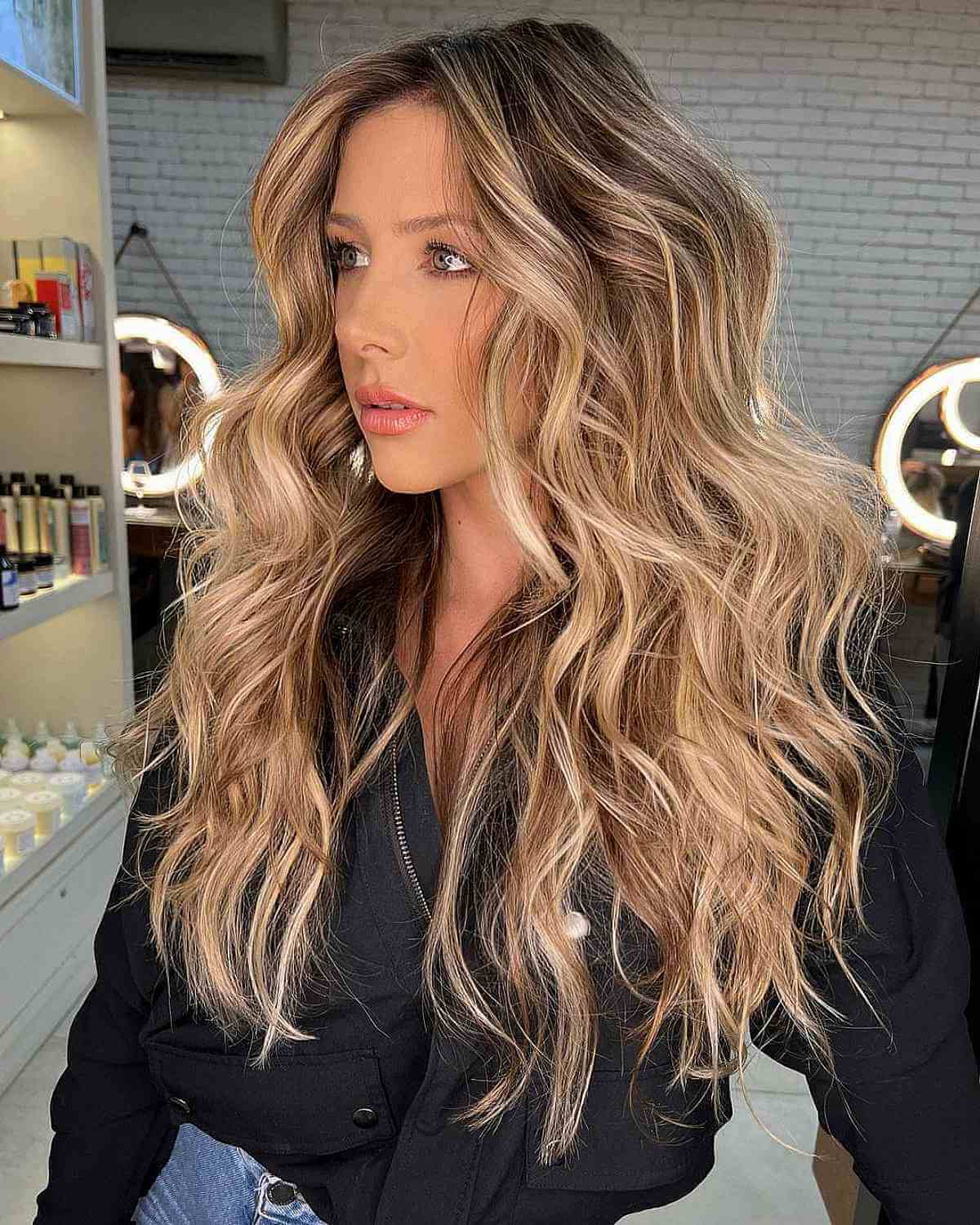 Voluminous Blonde Beach Waves with a Black Jacket, Close-Up Take — Classy Beach Waves