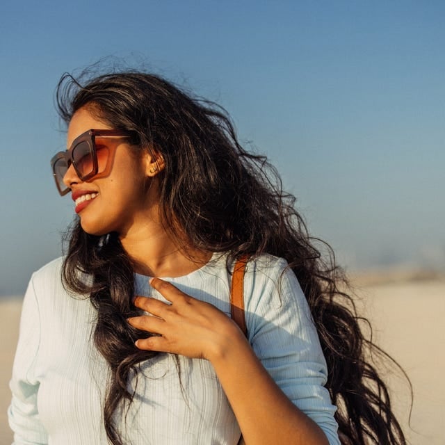 Ribbed Knit Top and Wavy Hair on the Beach — Classy Beach Waves