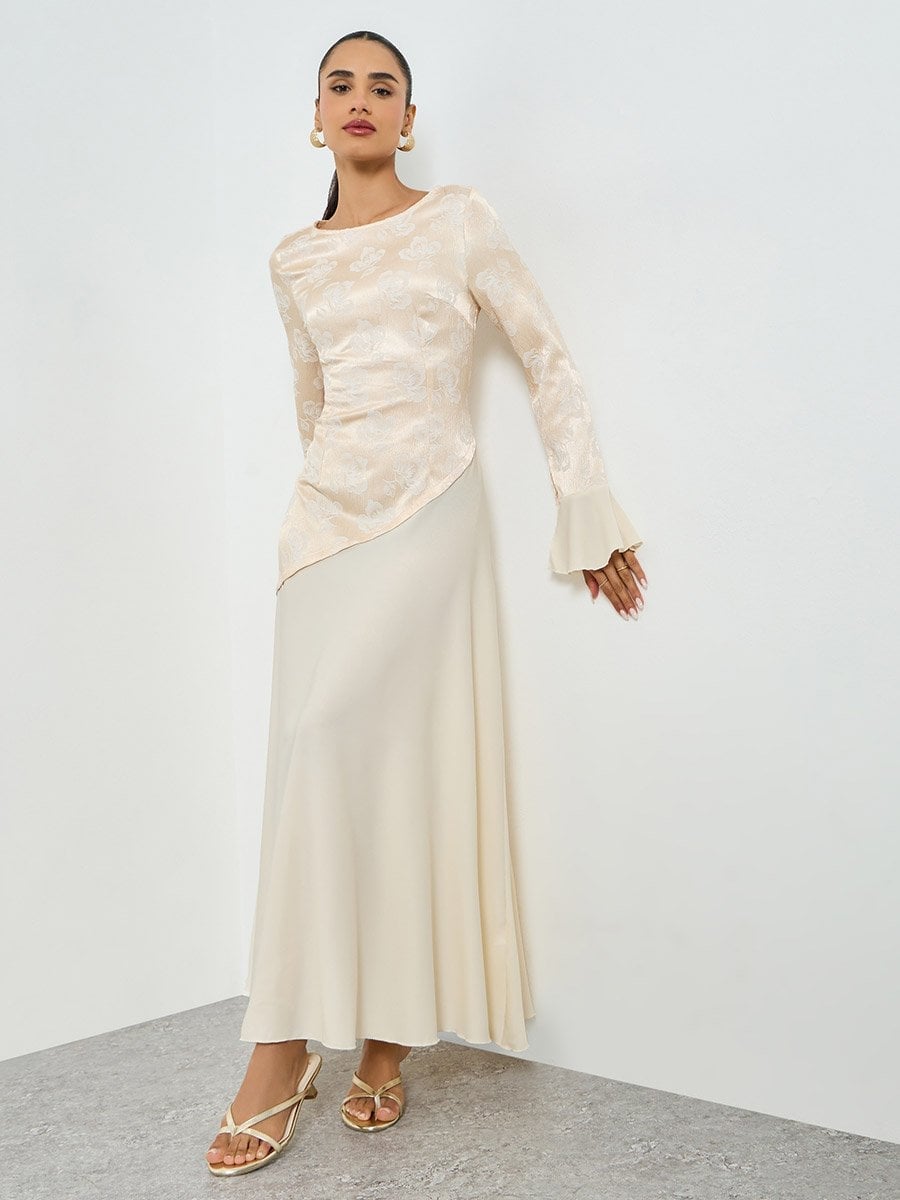Cream Top and Flowing Beige Skirt for Evening Cream Top and Flowing Beige Skirt for Evening — Classy Beige Outfits