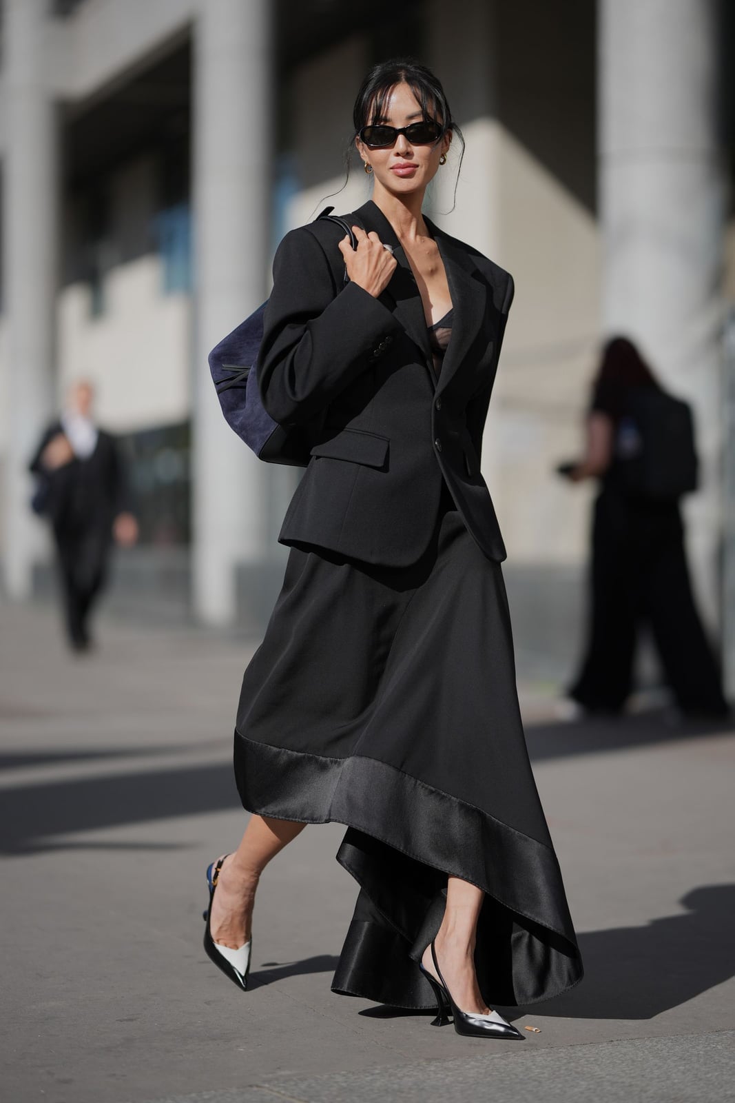 Asymmetrical Black Midi Skirt With Oversized Blazer — Classy Black Midi Skirt Outfit