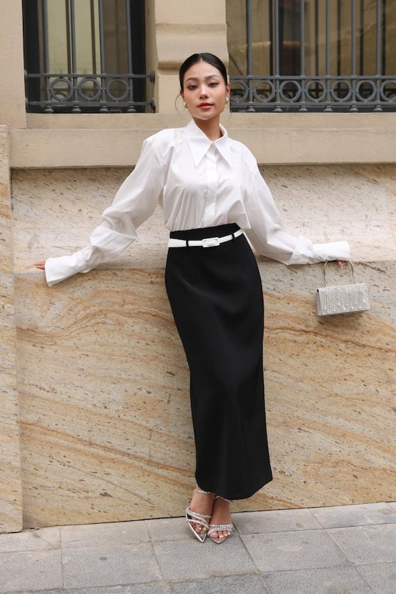 Black Maxi Skirt with Oversized White Button-Down Shirt — Classy Black Skirt Outfit