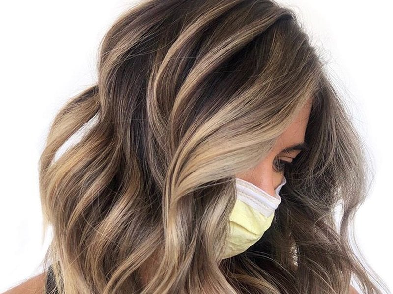 Shoulder Length With Contrast Highlights — Classy Blonde Highlights on Dark Hair
