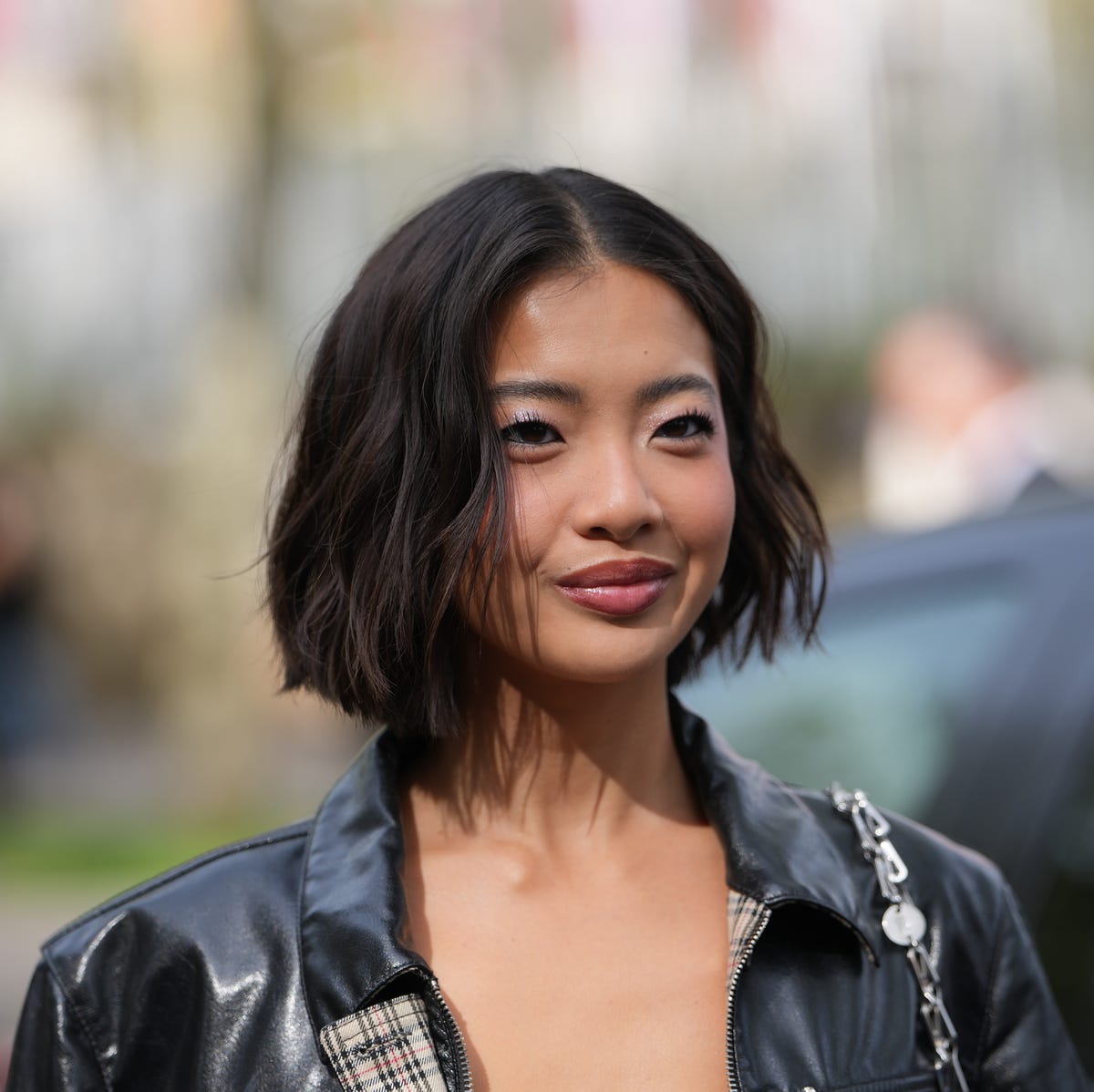 Wavy Bob Textured Ends Dark Brown — Classy Bob Haircuts for Fine Hair