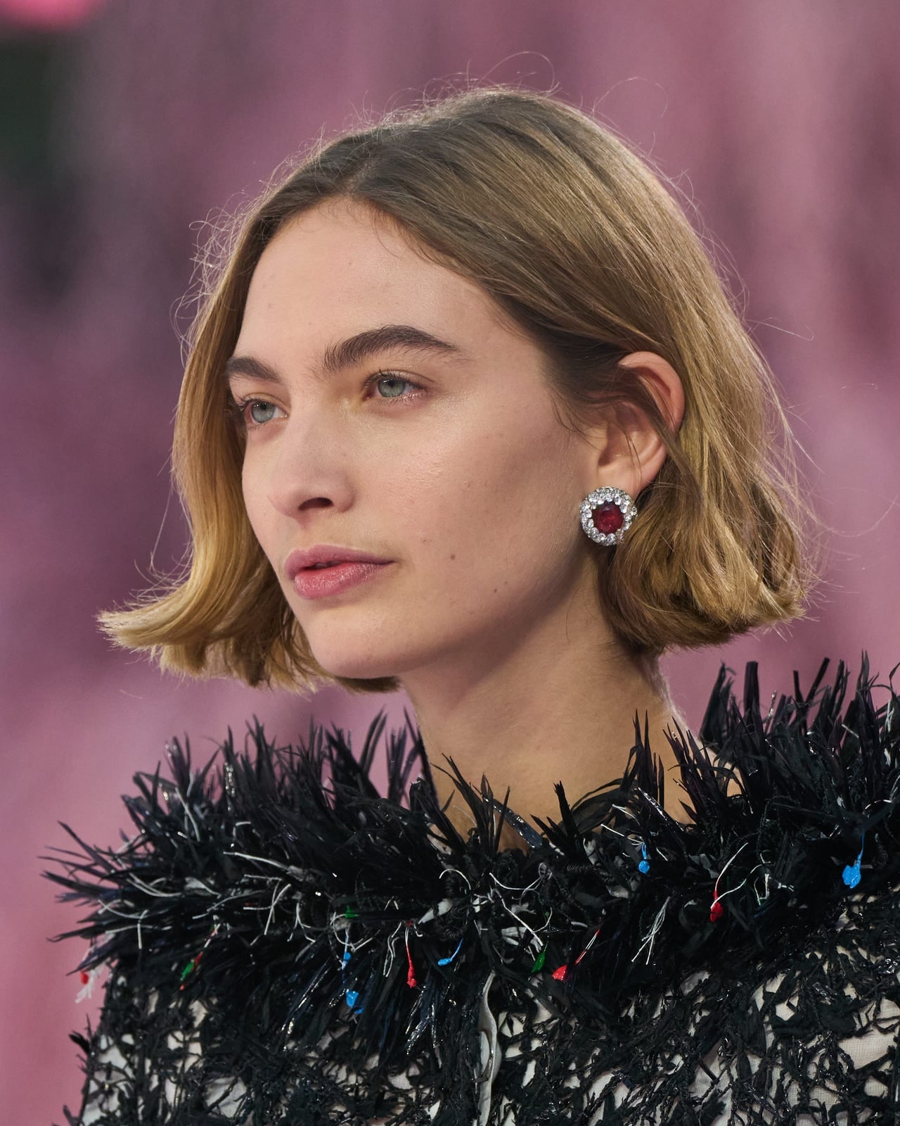 Collarbone Bob Soft Wavy Blowout — Classy Bob Haircuts for Fine Hair