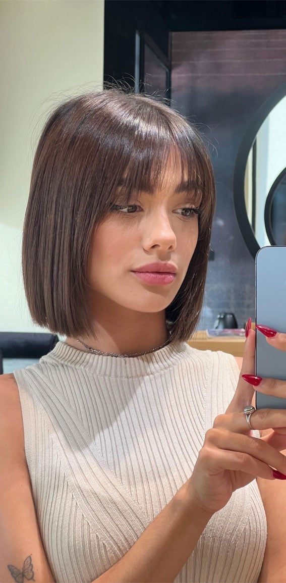 Collarbone Blunt Bob With Curtain Bangs — Classy Bob Haircuts with Bangs