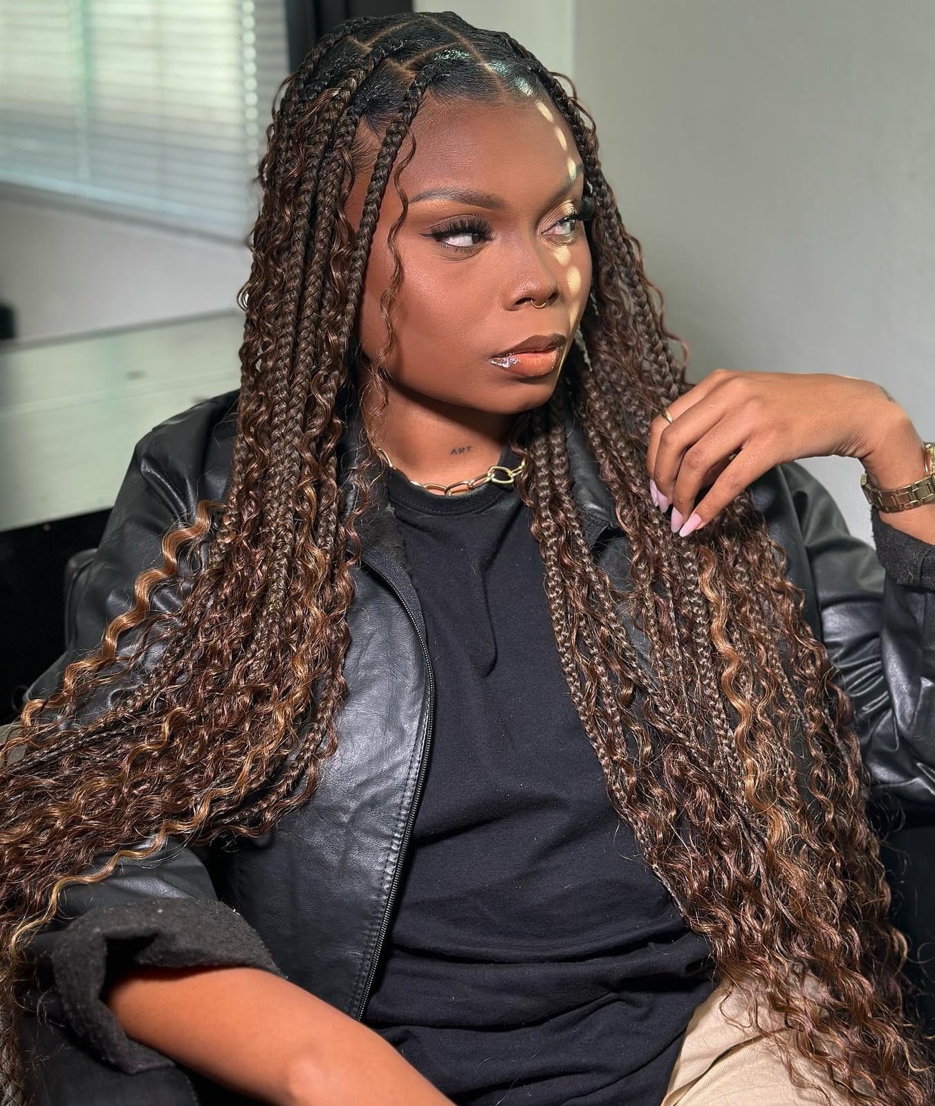 Dark Brown Mid-Back Braids Caramel Highlights Dark Brown Mid-Back Braids Caramel Highlights — Classy Boho Knotless Braids