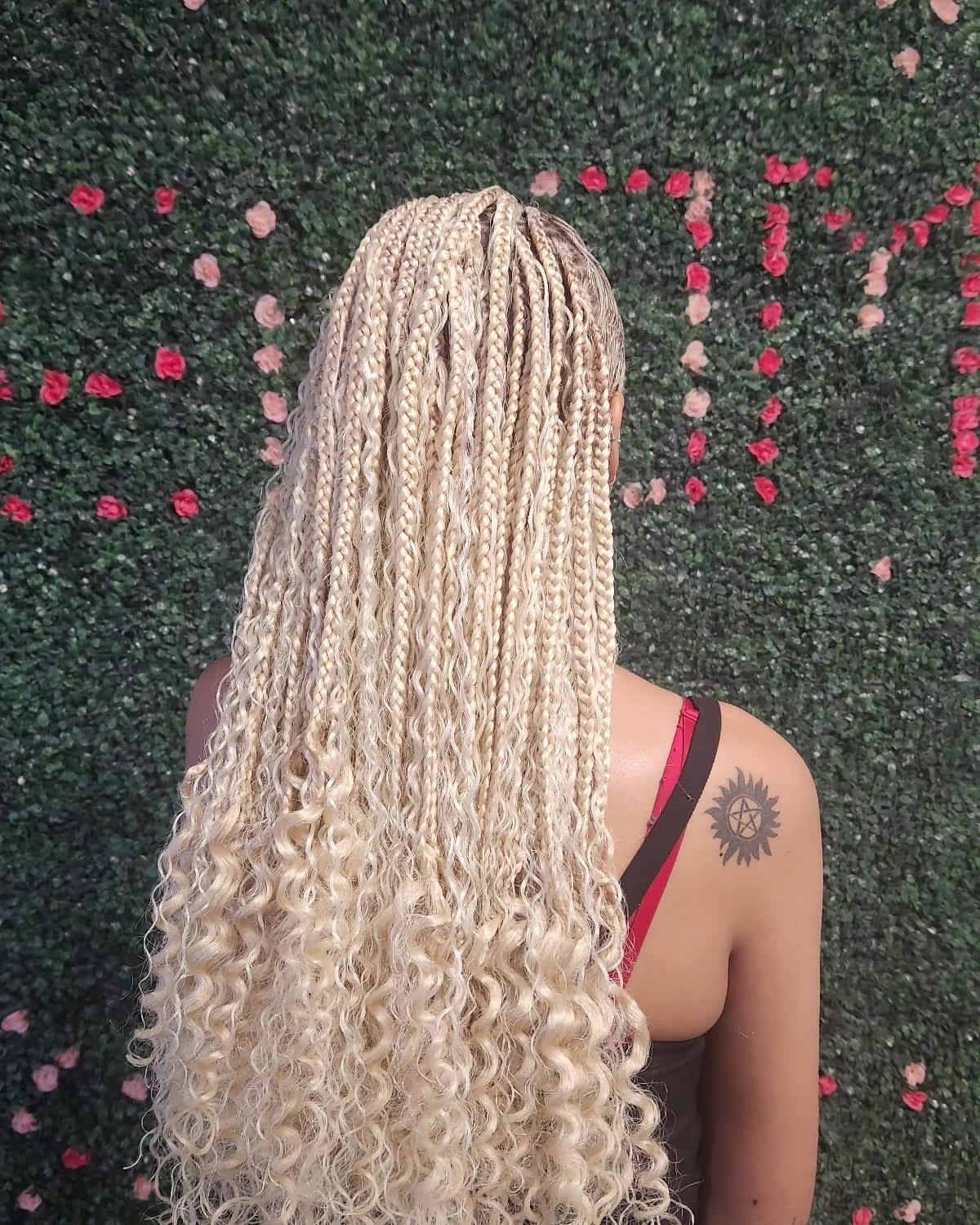 Striking Honey Blonde Mid-Back Braids Striking Honey Blonde Mid-Back Braids — Classy Boho Knotless Braids