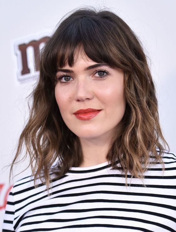 Collarbone Lob With Lived-In Bottleneck Bangs — Classy Bottleneck Bangs