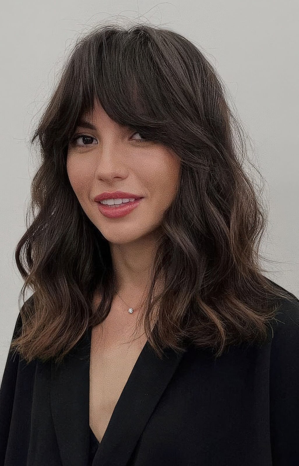 Collarbone Layers With Balayage Bottleneck Bangs — Classy Bottleneck Bangs