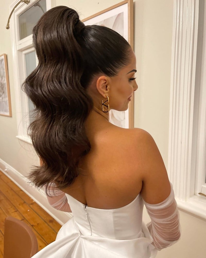 Voluminous Dark Brown Ponytail With Deep Waves — Classy Bridesmaid Ponytail