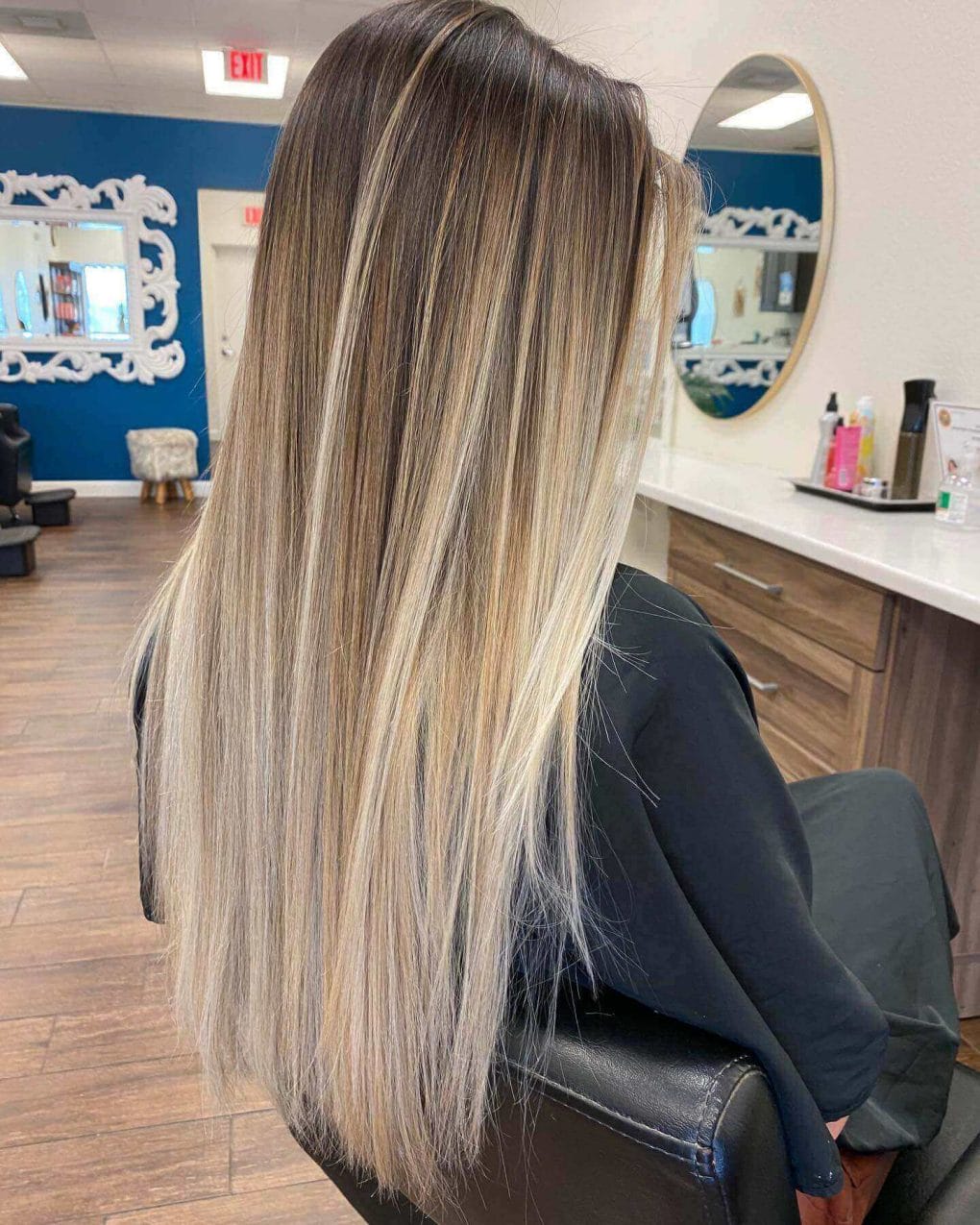 Mid-Back Bronde With Long Straight Layers — Classy Bronde Balayage