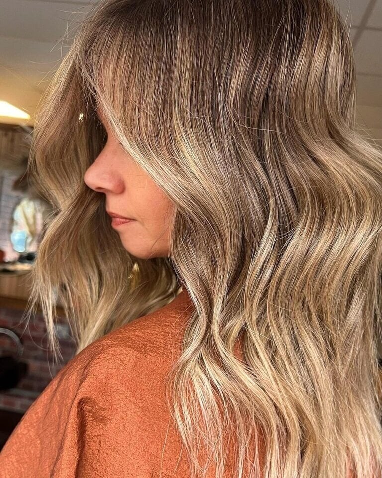 Collarbone Bronde Balayage With Face-Framing Layers — Classy Bronde Balayage