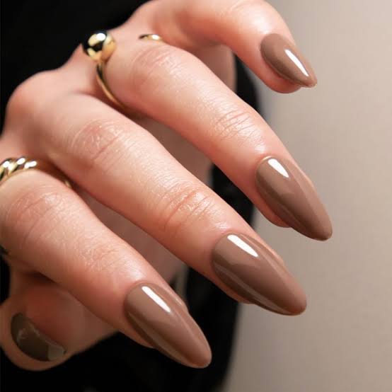 Rich Medium Brown Long Almond Nails Rich Medium Brown Long Almond Nails — Classy Brown Almond Nails