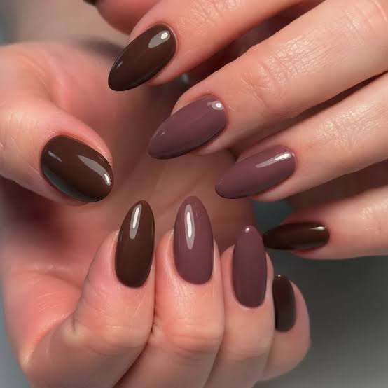 Medium Almond Nails in Brown and Mauve Mix Medium Almond Nails in Brown and Mauve Mix — Classy Brown Almond Nails