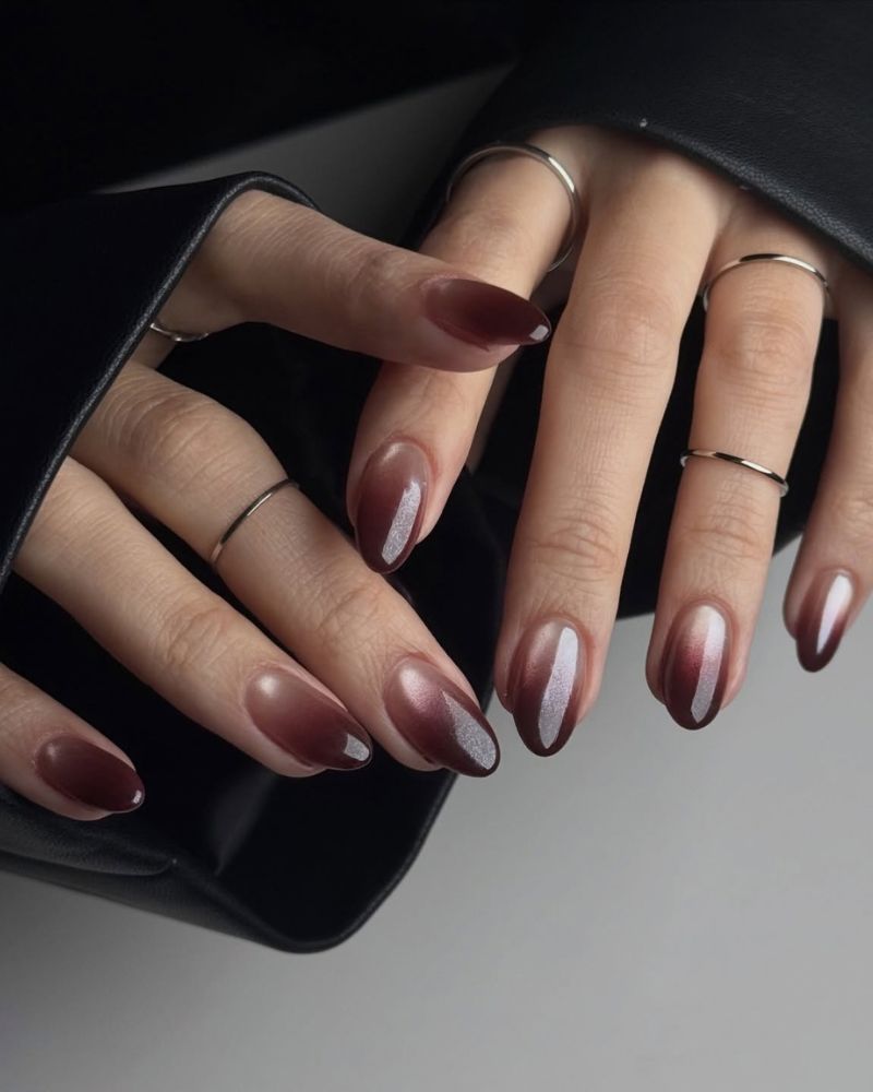 Medium Oval Glossy Brown to White Ombre, Close-Up Take Medium Oval Glossy Brown to White Ombre, Close-Up Take — Classy Brown Ombre Nails
