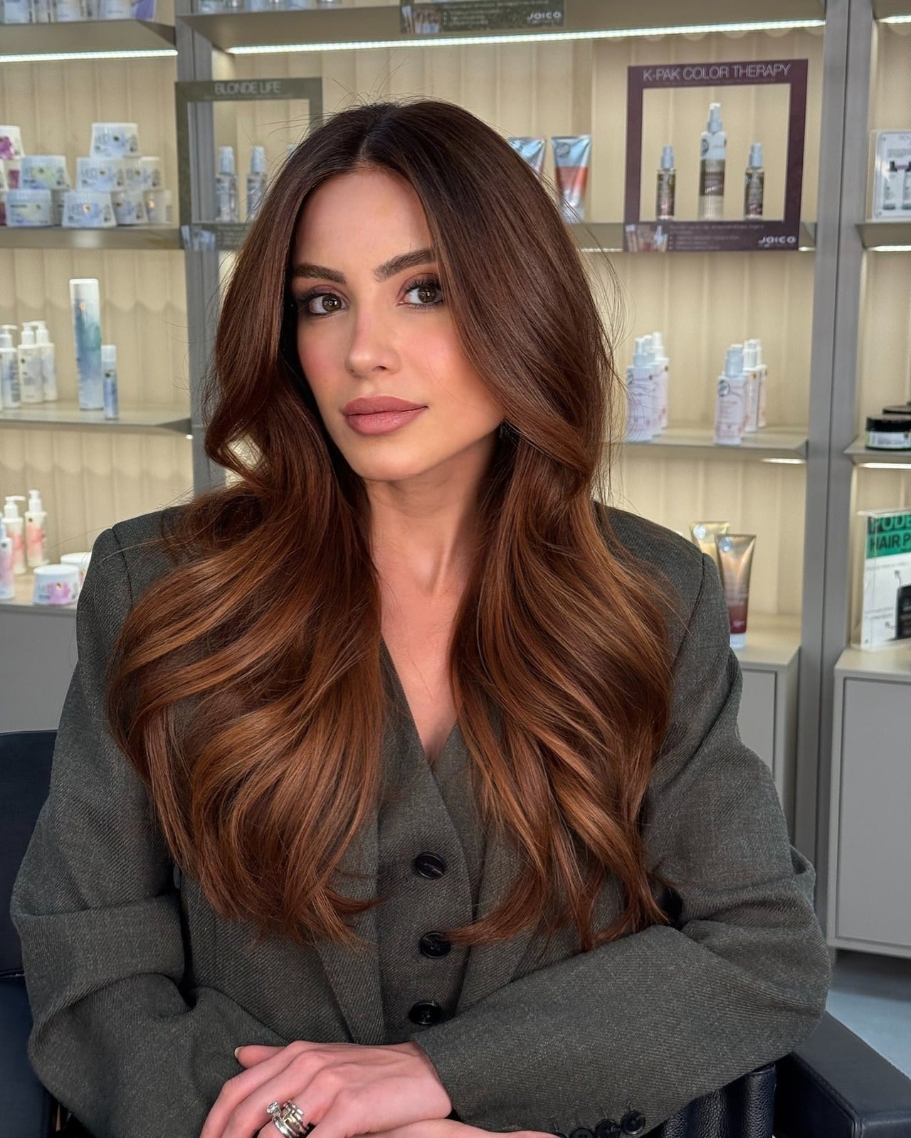 Rich Chocolate Brown Mid-Back With Caramel Highlights, Wavy — Classy Brunette Hair Colors