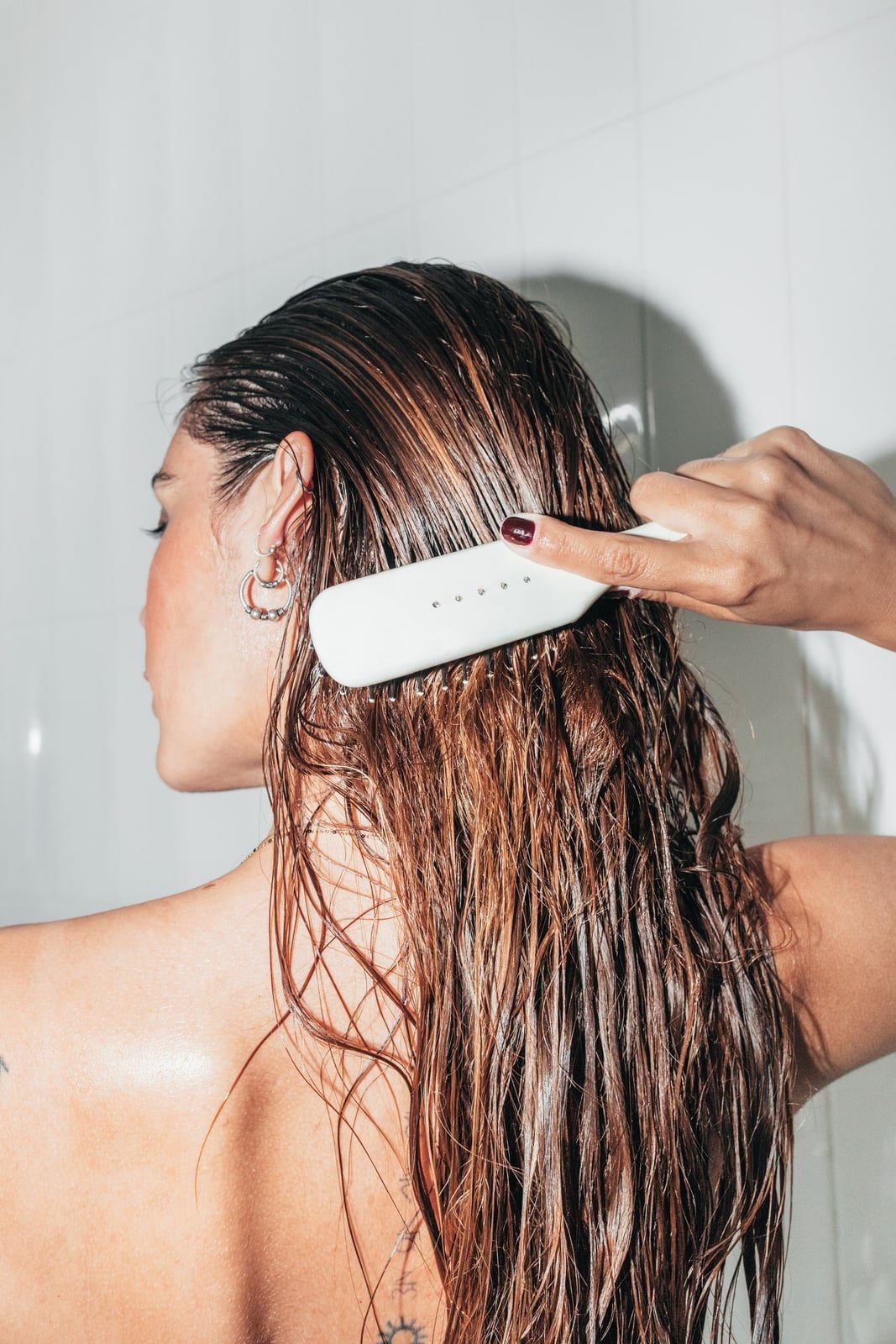 Thick Straight Mid-Back Wet Look — Classy Brush Hair