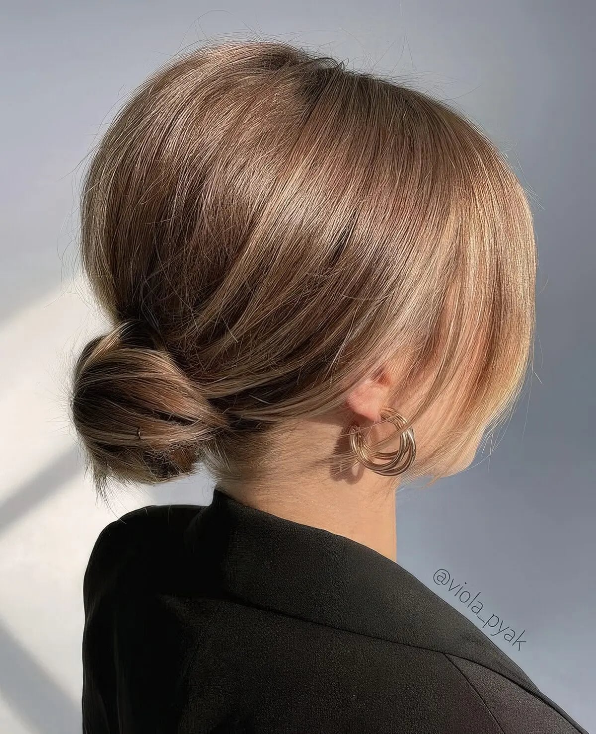 Low Neat Bun With Blunt Bangs, Chin Low Neat Bun With Blunt Bangs, Chin — Classy Bun and Bang