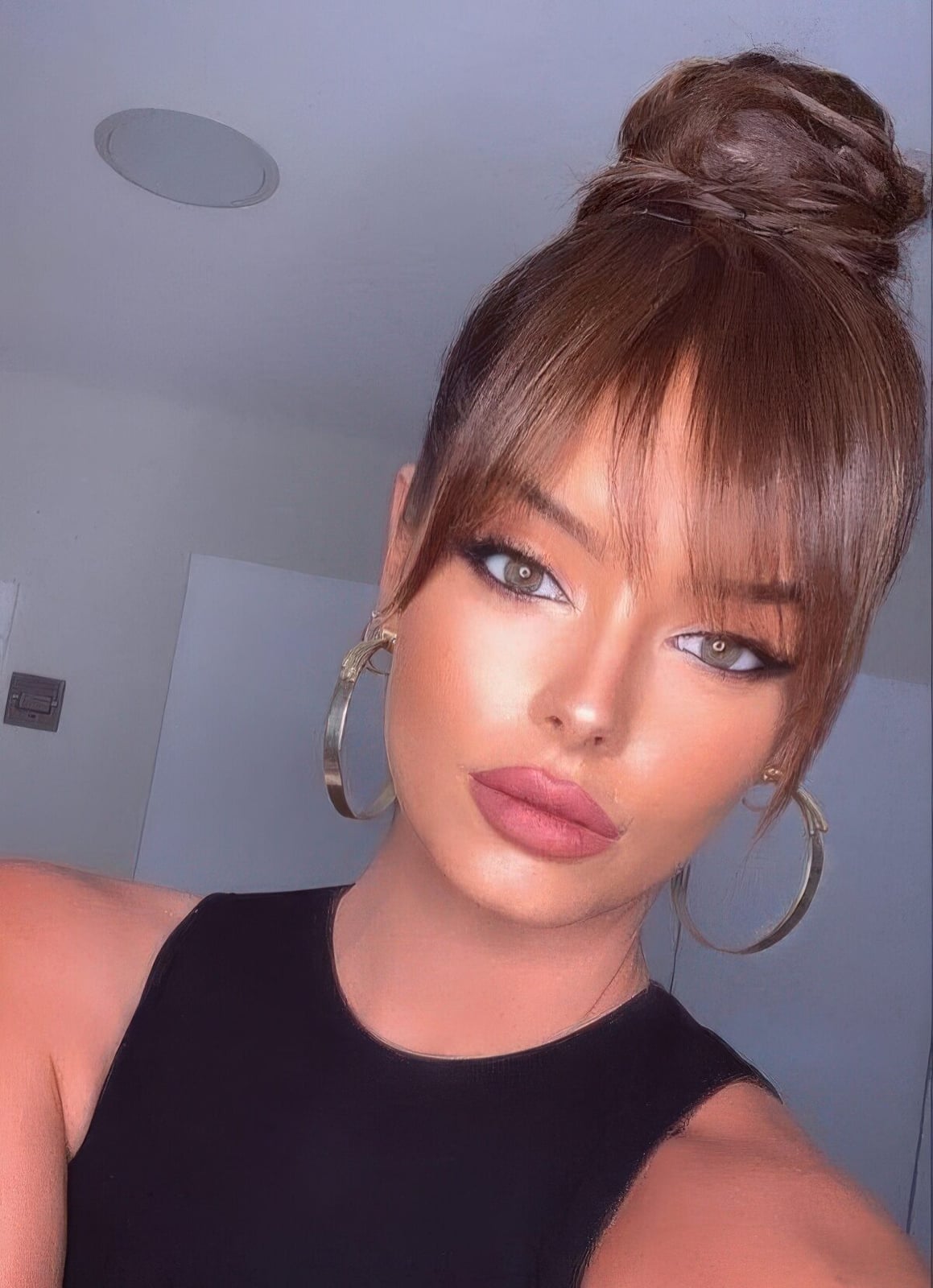 High Bun With Full Fringe, Dark Brown High Bun With Full Fringe, Dark Brown — Classy Bun and Bang