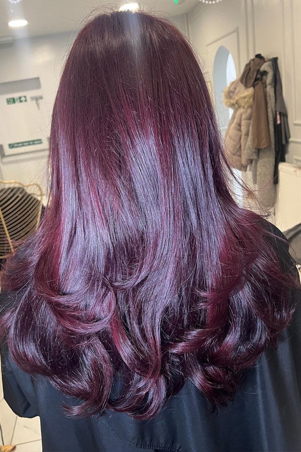 Mid-Back Wavy Hair With Lighter Burgundy Highlights and Loose Waves — Classy Burgundy Highlights
