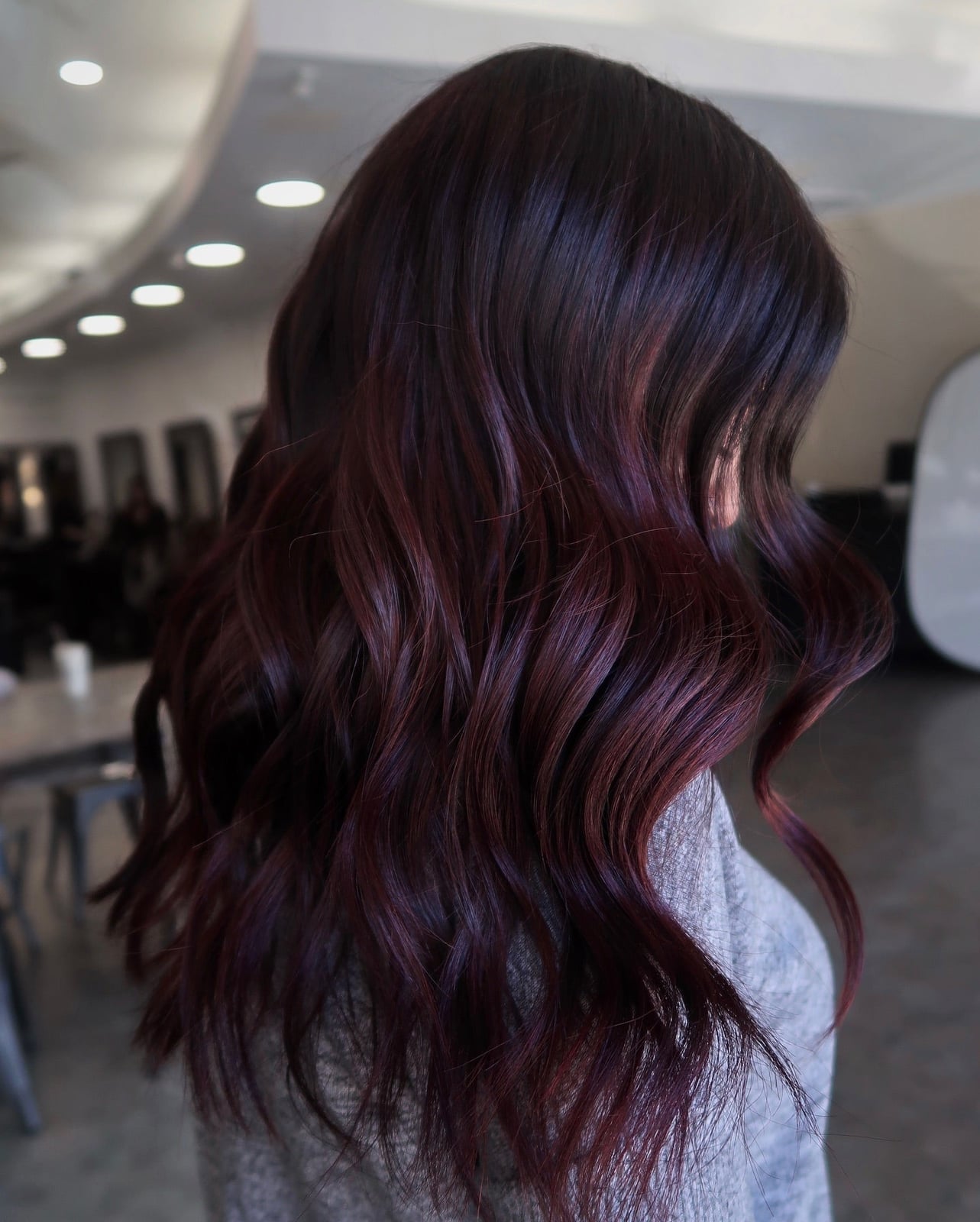 Mid-Back Wavy Hair Burgundy With Subtle Highlights, Everyday Version — Classy Burgundy Highlights