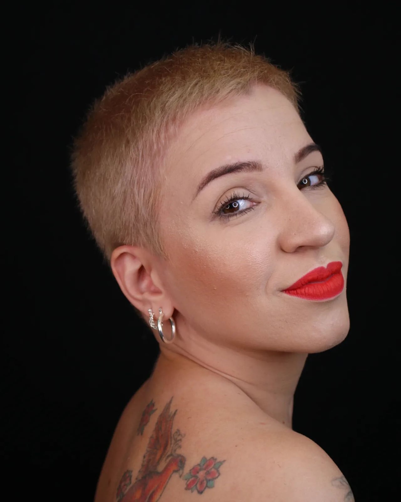 Blonde Buzz Cut with Vibrant Red Lipstick and Close Crop — Classy Buzz Cut